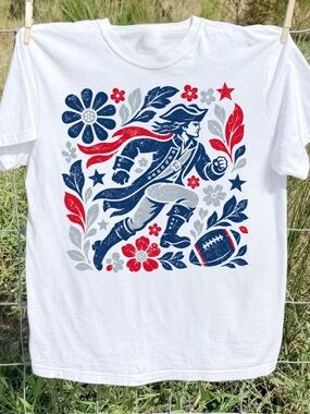 Patriot Football American Revolutionary Soldier Floral Vintage White T-Shirt